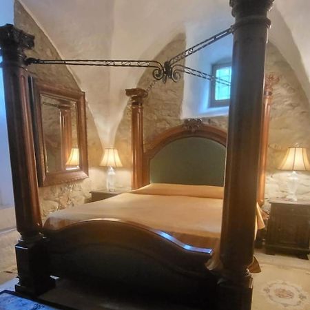 Burg Hermannstein - Kings Room Wetzlar Bagian luar foto