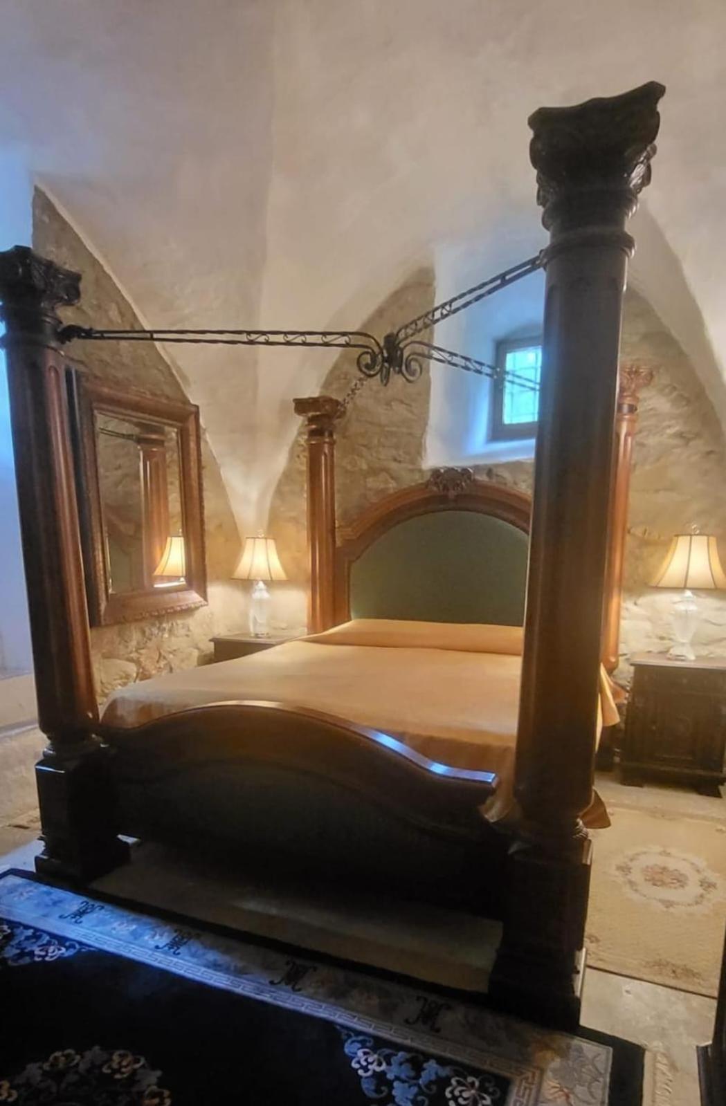 Burg Hermannstein - Kings Room Wetzlar Bagian luar foto